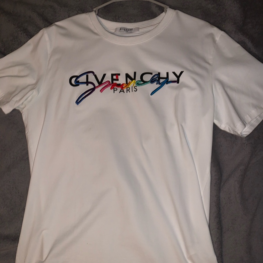 Givenchy tshirt